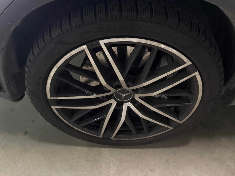 Mercedes-Benz GLC 43 AMG * CARFAX * КОМПЛЕКТ ГУМИ* ПАНОРАМА * ПОДГРЕВ, снимка 6 - Автомобили и джипове - 53225579