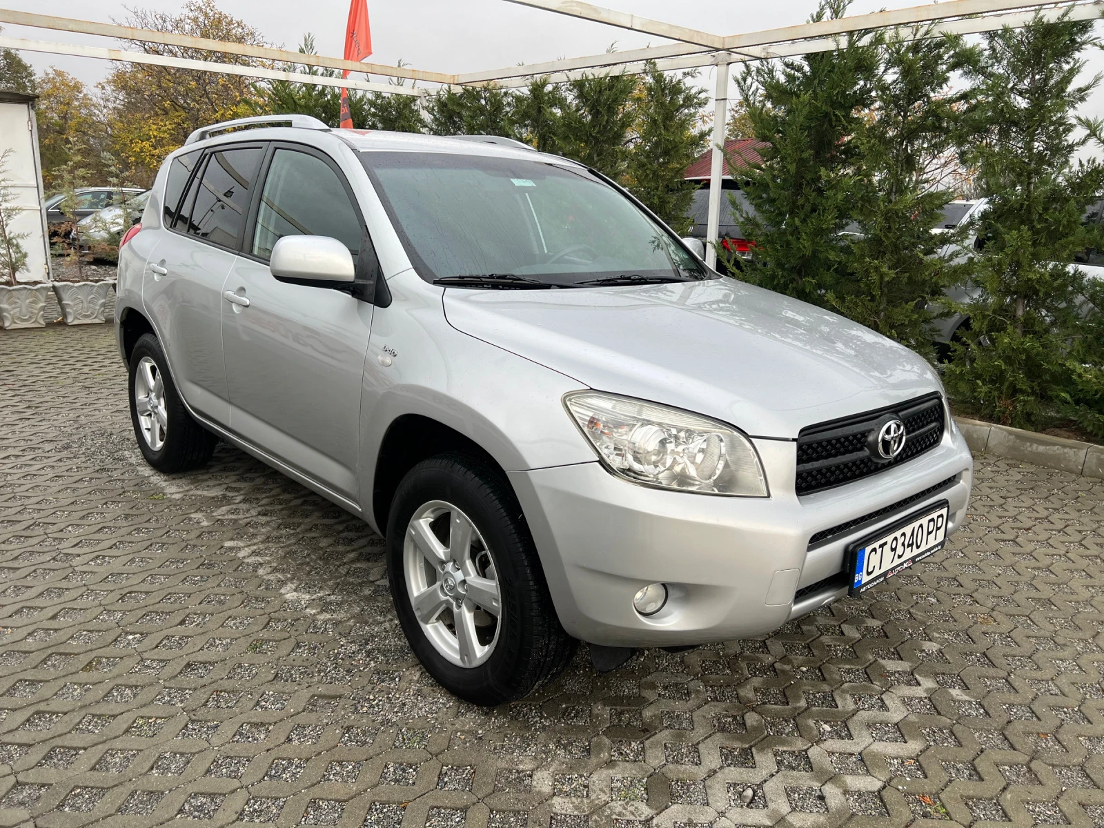 Toyota Rav4 2.2D4d-136кс= 4х4= 6СКОРОСТИ= 173хил.км= ПАРКТРОНИ - изображение 2