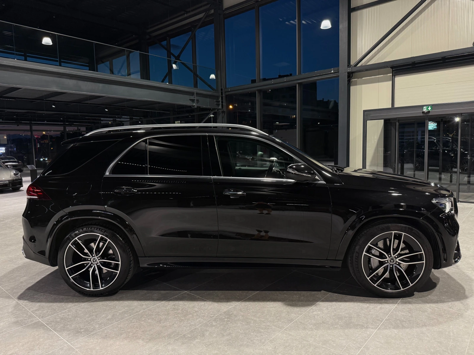 Mercedes-Benz GLE 400 E-AKTIV* AMG* BUR* PANO* 7места* ГАРАНЦИЯ - изображение 8