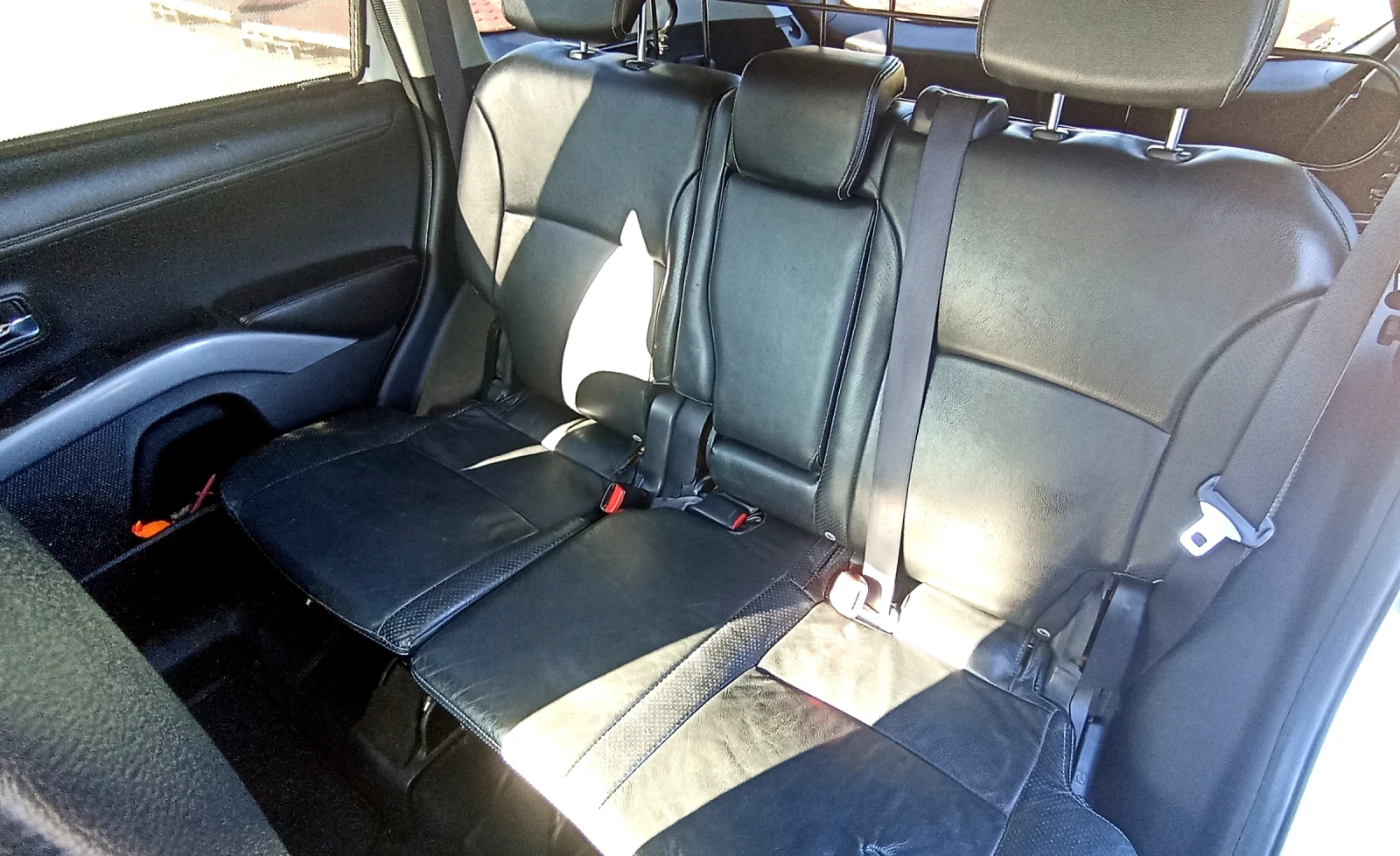 Mitsubishi Outlander 2.0 / | Mobile.bg   13