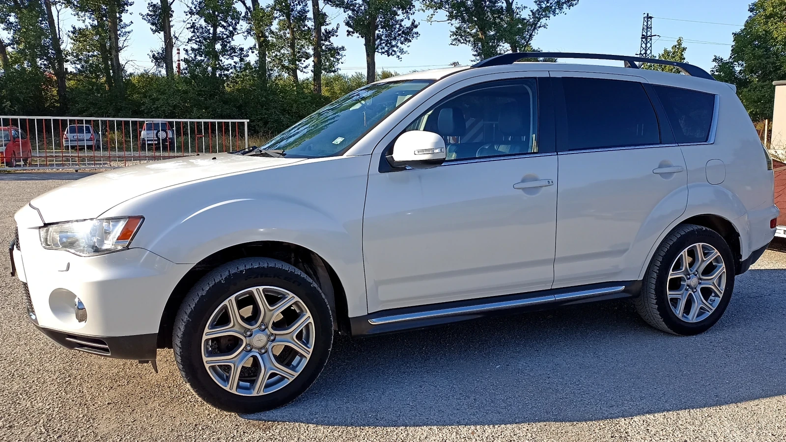 Mitsubishi Outlander 2.0 / | Mobile.bg   1