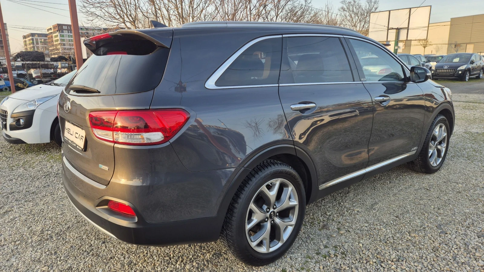 Kia Sorento 2.0CRDI FULL REBEl 125хил.100%ЛИЗИНГ ВИДЕО , снимка 6 - Автомобили и джипове - 53879946