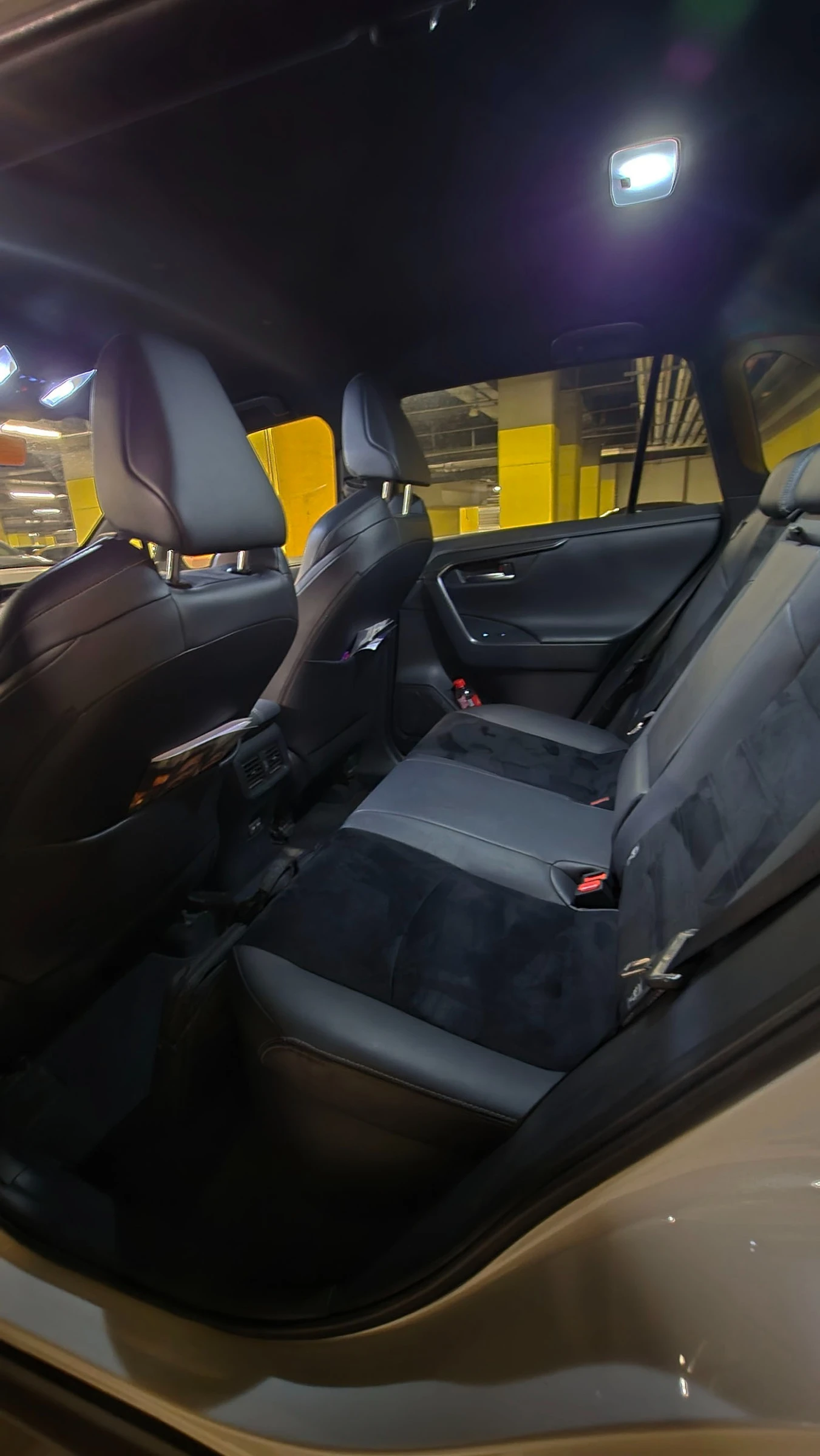 Toyota Rav4 GR Sport / Bi tone, снимка 9 - Автомобили и джипове - 54008574