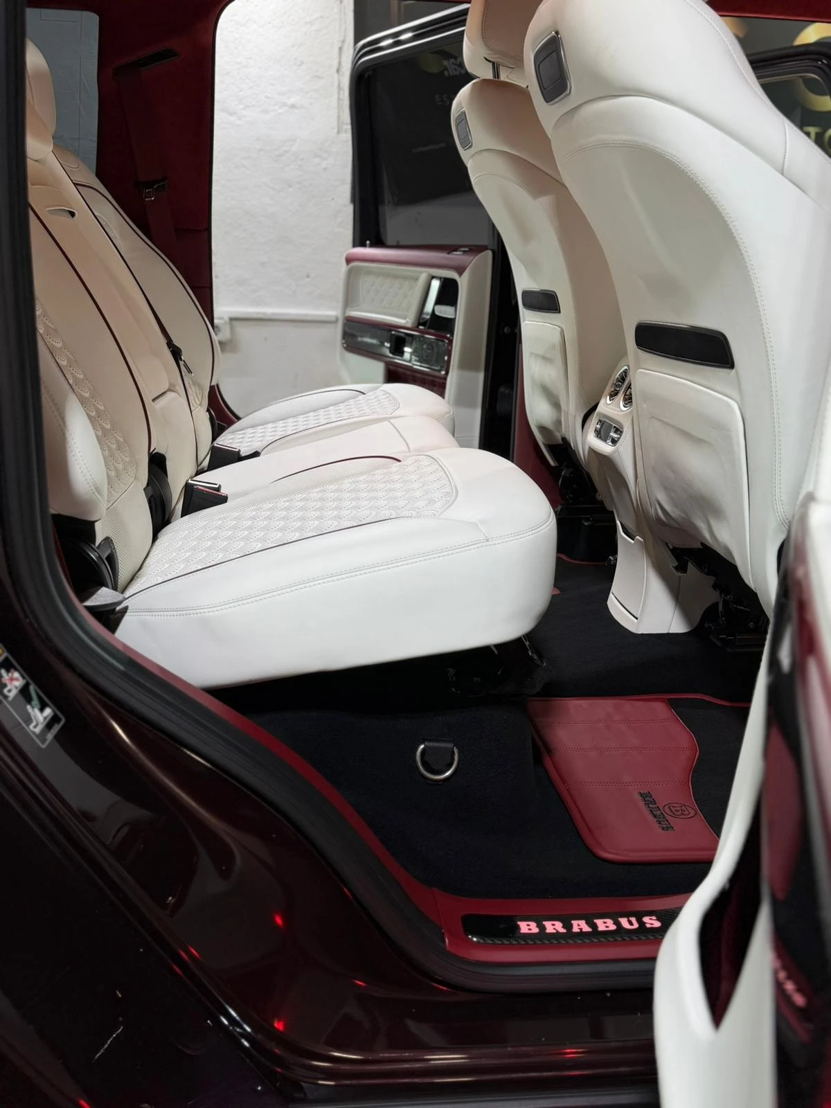 Mercedes-Benz G 63 AMG Brabus G700 Widestar Carbon, снимка 9 - Автомобили и джипове - 54352796