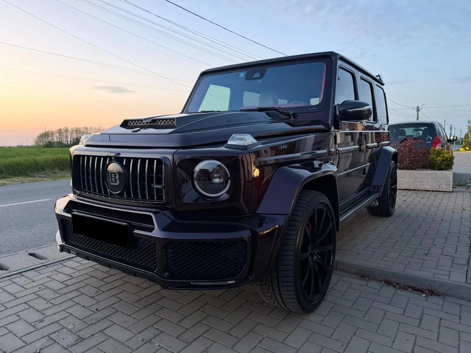 Mercedes-Benz G 63 AMG Brabus G700 Widestar Carbon, снимка 2 - Автомобили и джипове - 54352796
