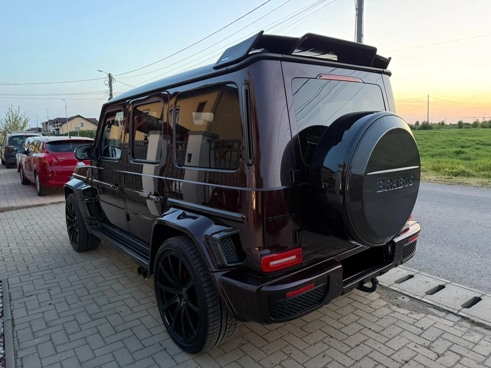 Mercedes-Benz G 63 AMG Brabus G700 Widestar Carbon, снимка 4 - Автомобили и джипове - 54352796