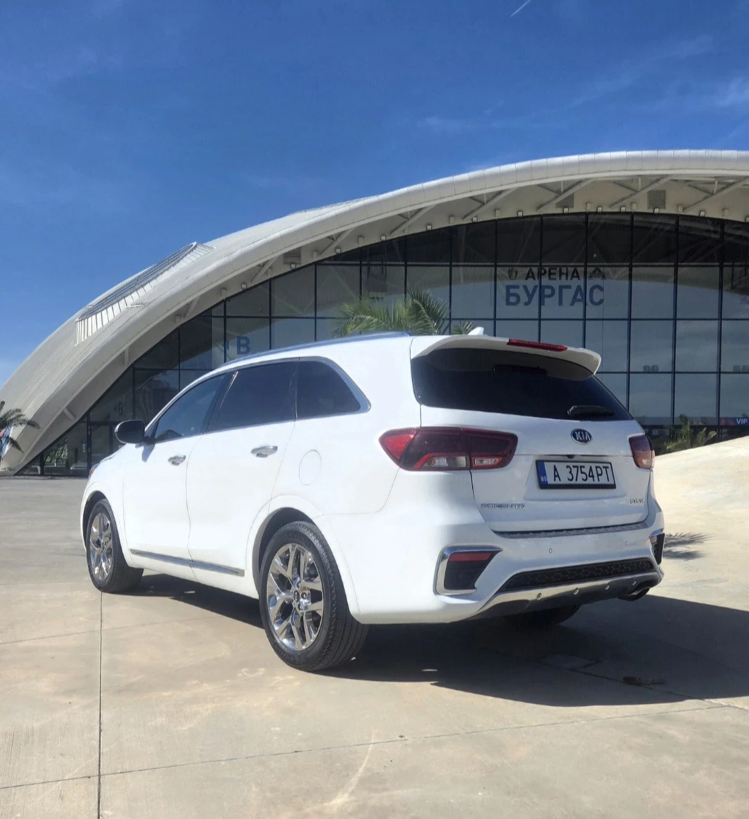 Kia Sorento  SXL* Промо* 4х4* Панорама* Distronic* , снимка 10 - Автомобили и джипове - 54388495