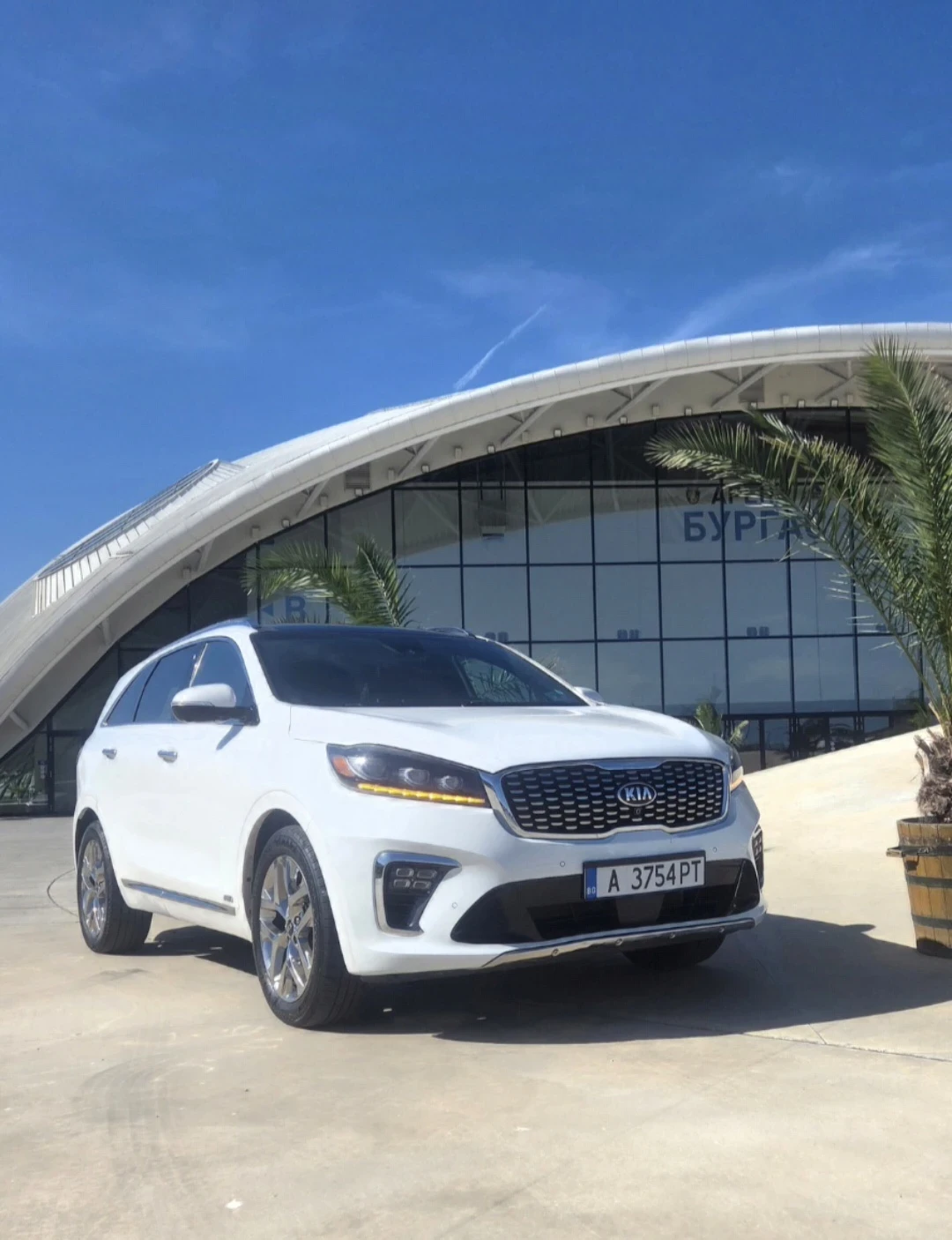 Kia Sorento  SXL* Промо* 4х4* Панорама* Distronic* , снимка 6 - Автомобили и джипове - 54388495