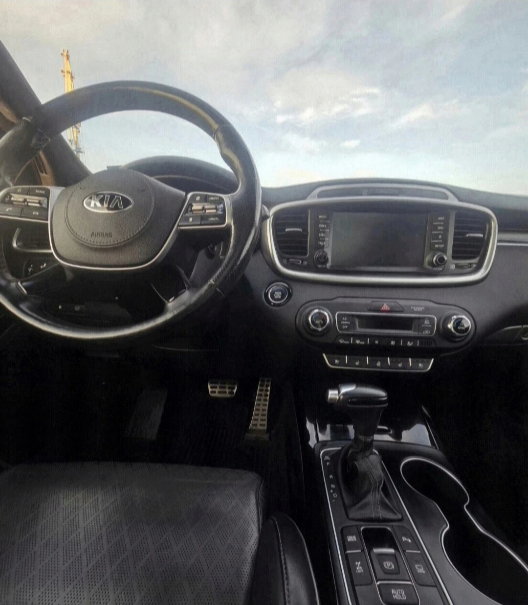 Kia Sorento  SXL* Промо* 4х4* Панорама* Distronic* , снимка 17 - Автомобили и джипове - 54388495