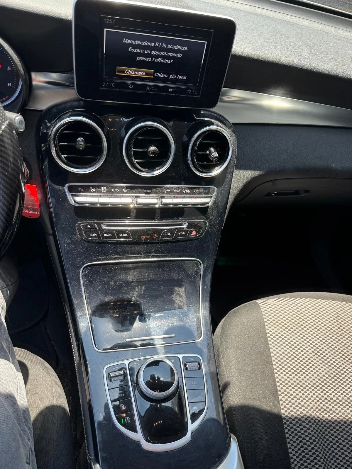 Mercedes-Benz GLC 220 d 4Matic Business, снимка 9 - Автомобили и джипове - 54669584