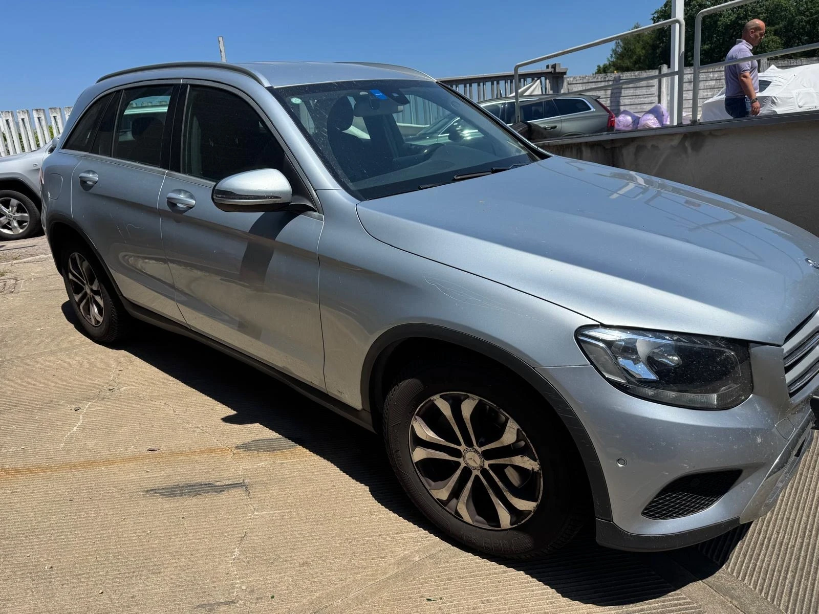 Mercedes-Benz GLC 220 d 4Matic Business, снимка 3 - Автомобили и джипове - 54669584