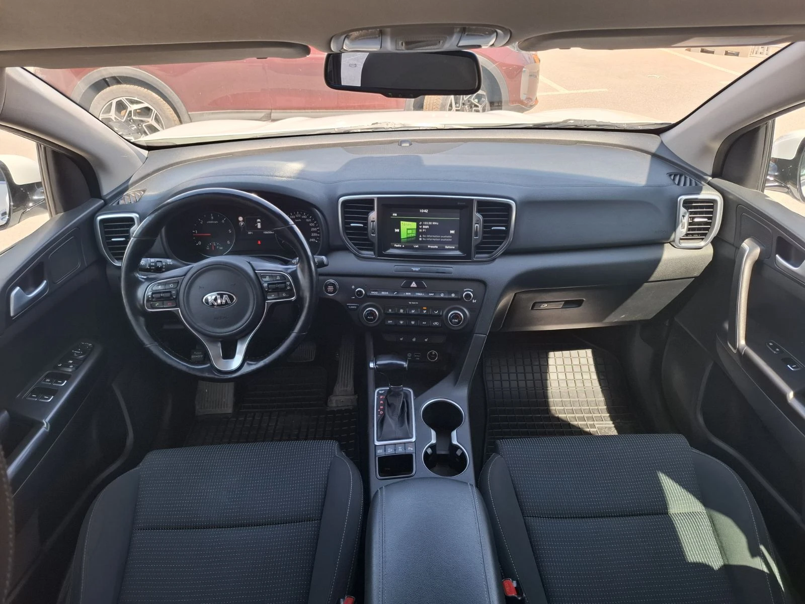 Kia Sportage 2.0 crdi EX 4x4, снимка 8 - Автомобили и джипове - 54855363