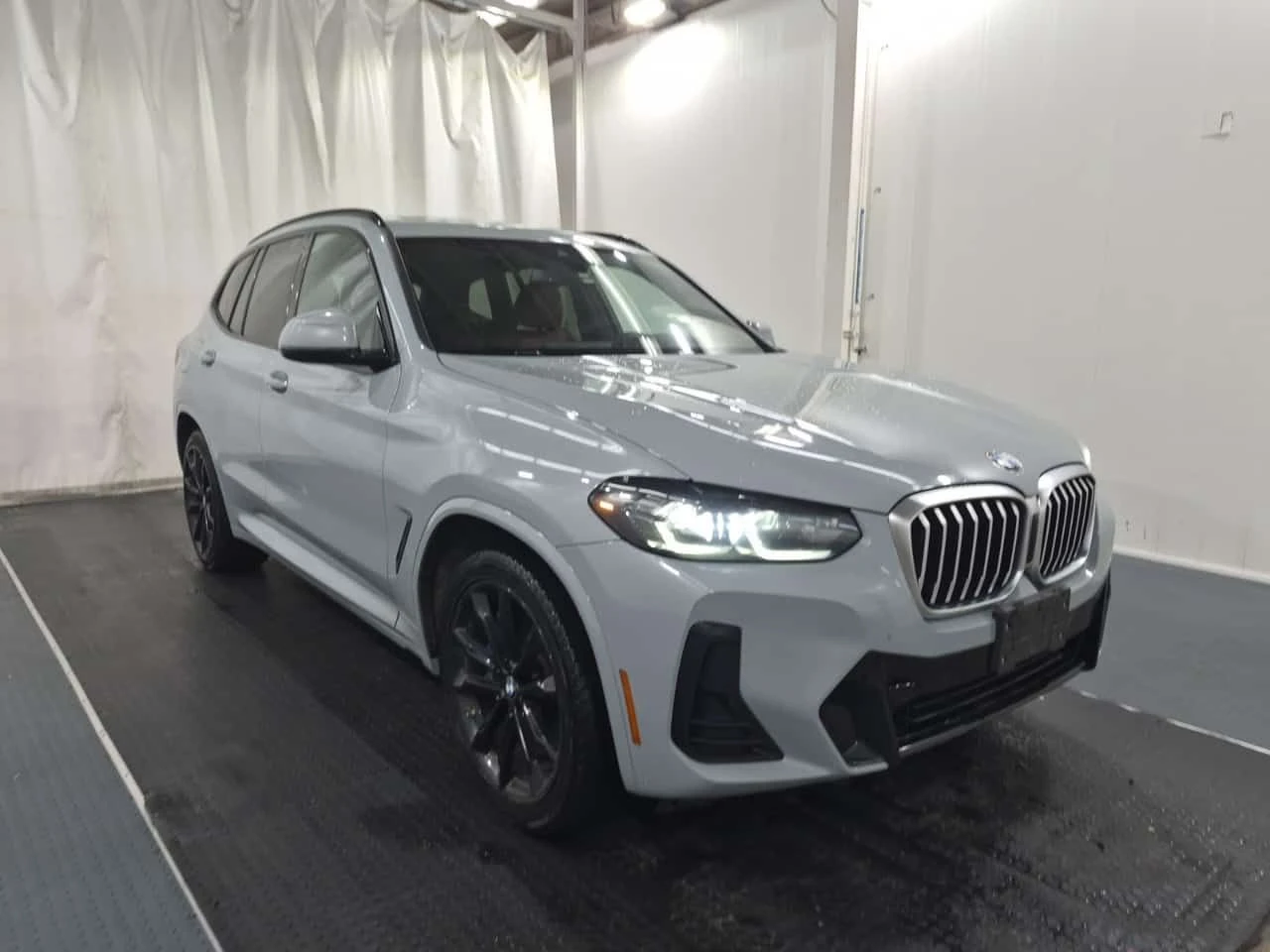 BMW X3 XDRIVE30I  CARFAX, снимка 2 - Автомобили и джипове - 55012670