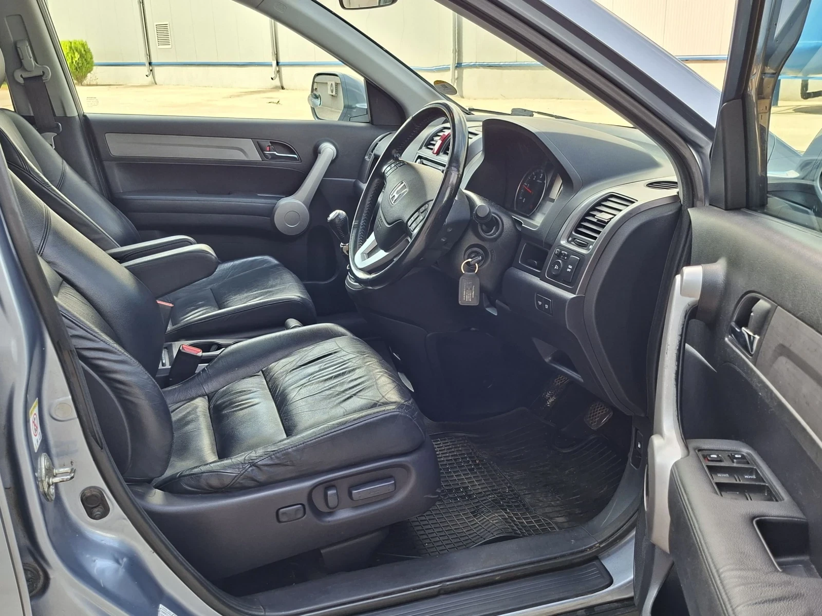 Honda Cr-v Executive+ , снимка 8 - Автомобили и джипове - 55282541