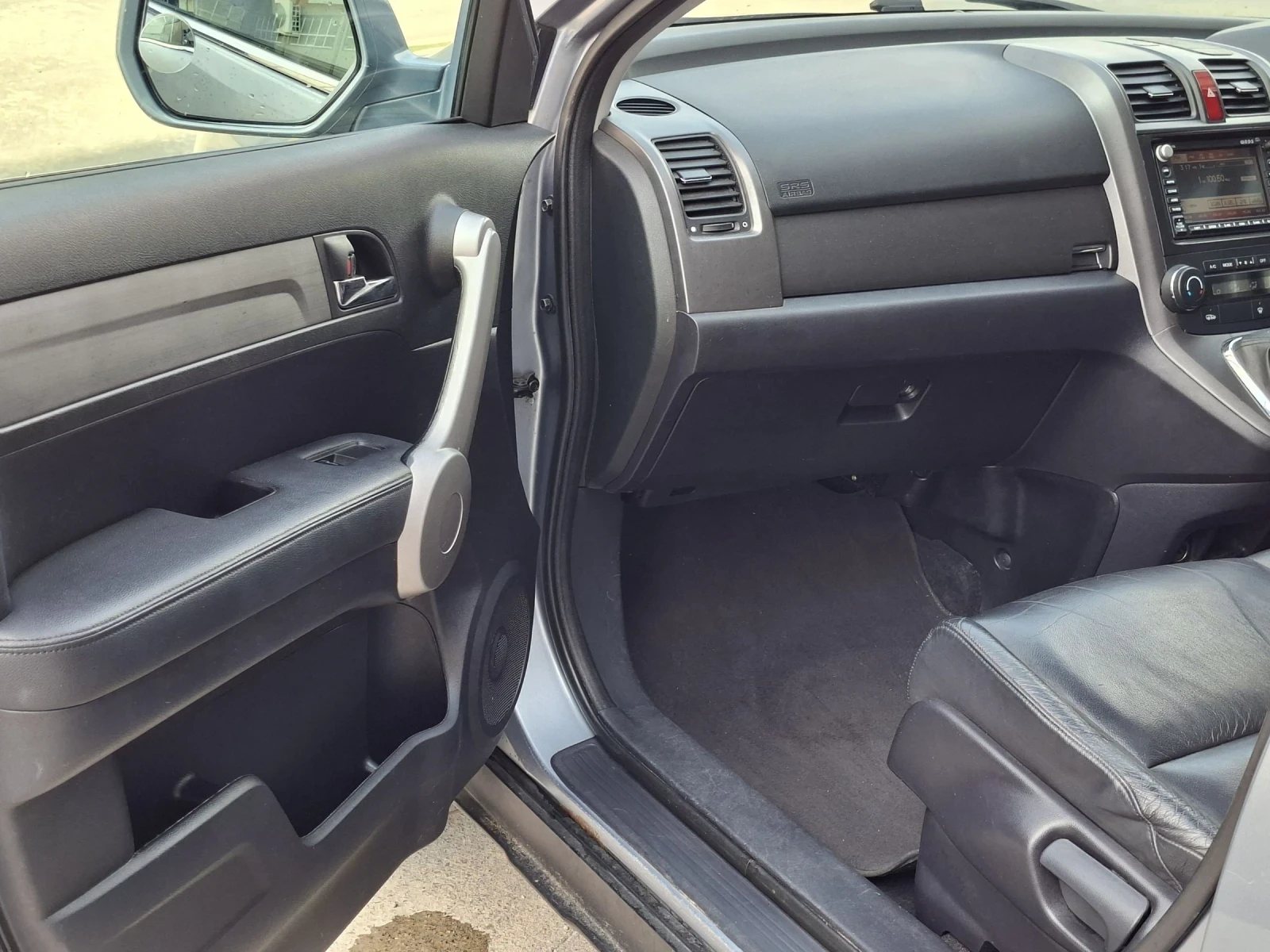 Honda Cr-v Executive+ , снимка 10 - Автомобили и джипове - 55282541