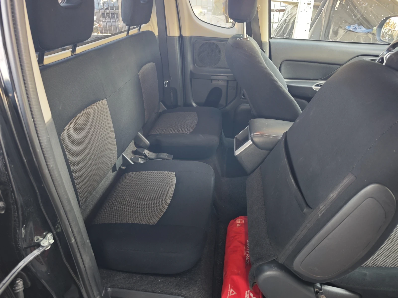 Mitsubishi L200 INTENCE 4WD 2.3 150CV, снимка 10 - Автомобили и джипове - 55992876