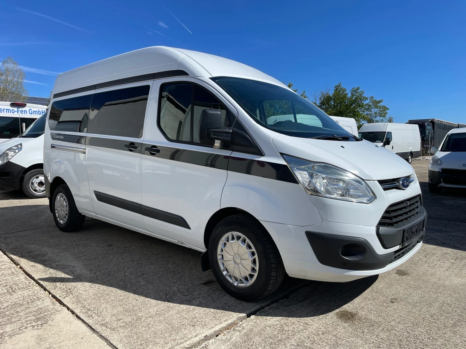 Ford Transit Custom 2.2 CDTi / LONG / КЛИМА / ПАРКТРОНИК / АВТОПИЛОТ, снимка 2 - Бусове и автобуси - 56326448