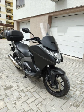     Honda Integra 700