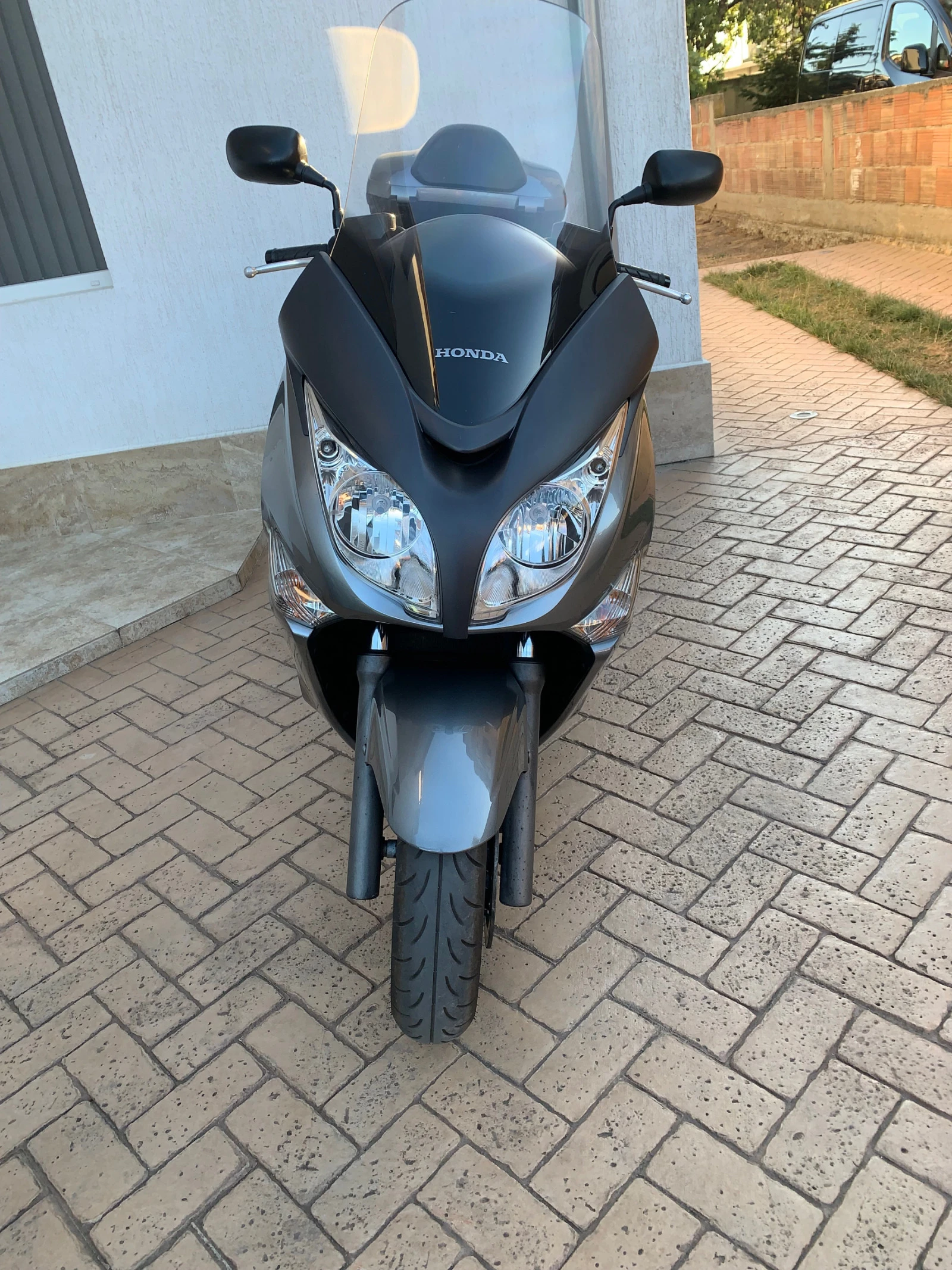 Honda Silver Wing SW-T400 ABS - изображение 2