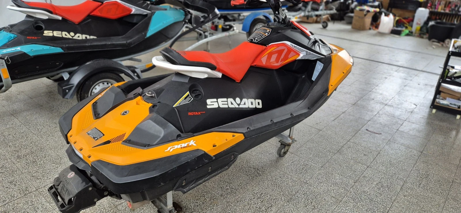 Джет Bombardier Sea Doo SPARK TRIXX - изображение 2