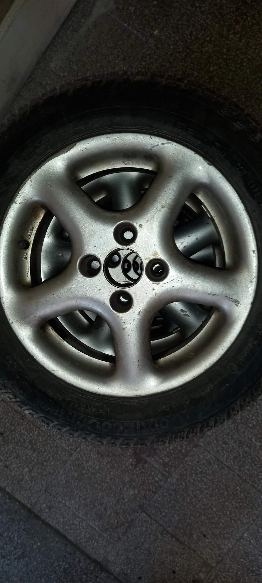 ���� � ������ 185/65R14 �� VW | Mobile.bg � ����������� 4
