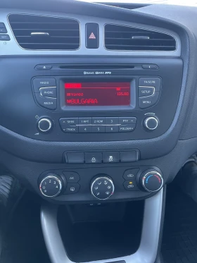 Kia Ceed 1.4 Бензин/Газ /Фабрична, снимка 10