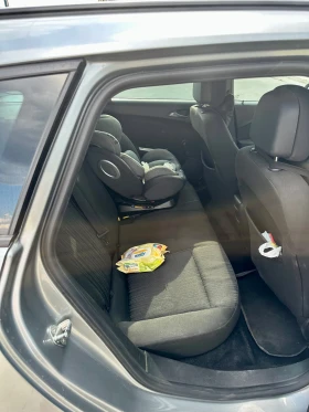Opel Astra 1, 7 CDTI, снимка 11