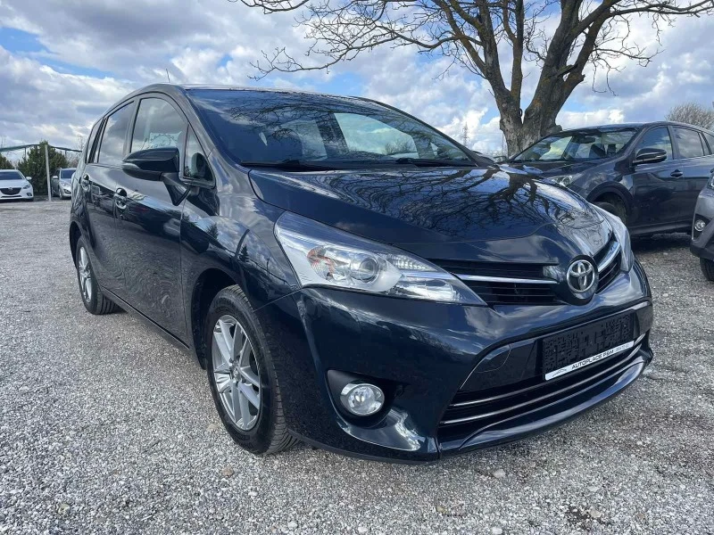 Toyota Verso Facelift/Navi/Camera/Panorama , снимка 3 - Автомобили и джипове - 44941253