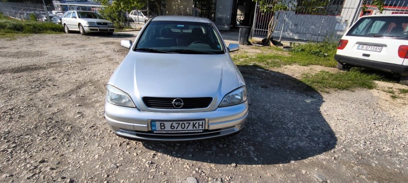 Opel Astra, снимка 2 - Автомобили и джипове - 45618230