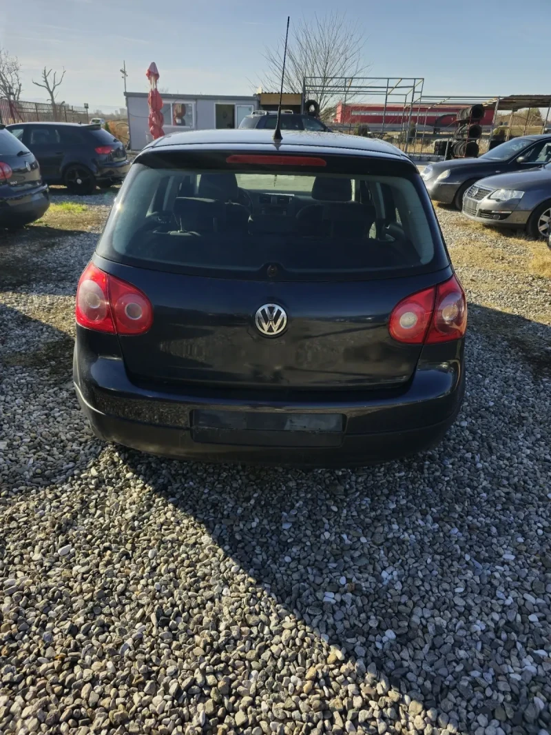 VW Golf 1.6i, снимка 4 - Автомобили и джипове - 48097968