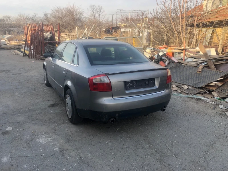 Audi A4 1.8 Т Quattro, снимка 4 - Автомобили и джипове - 49445423