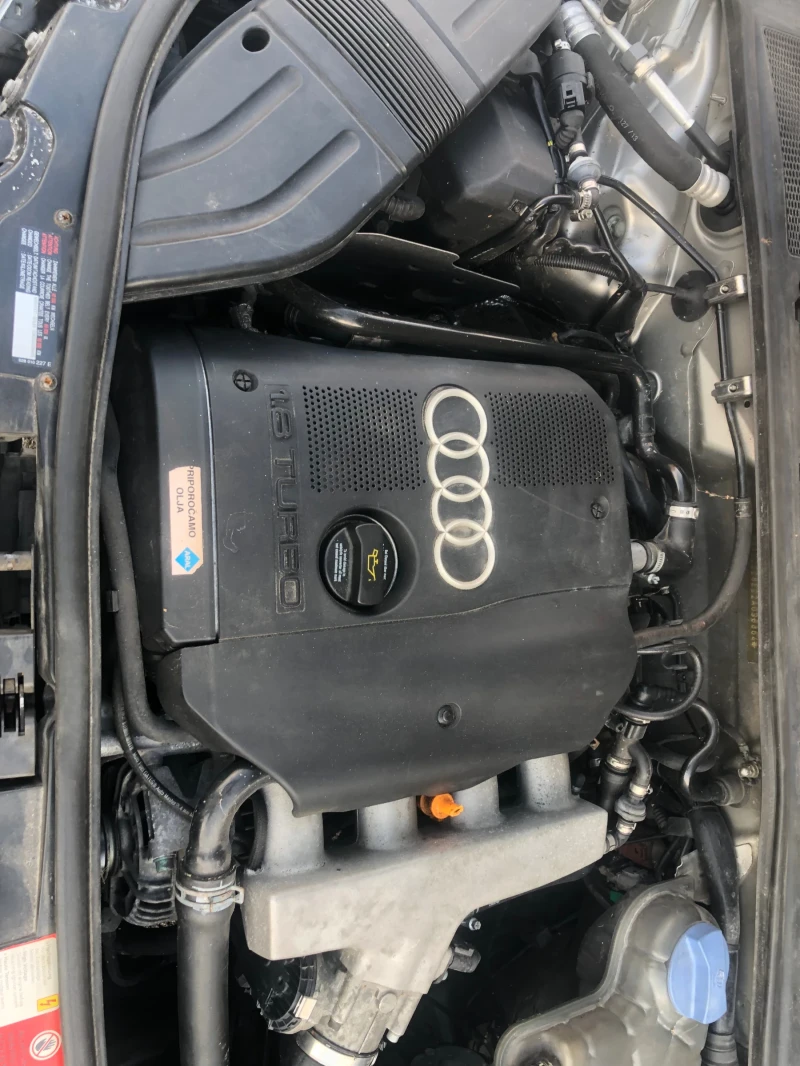 Audi A4 1.8 Т Quattro, снимка 12 - Автомобили и джипове - 49445423