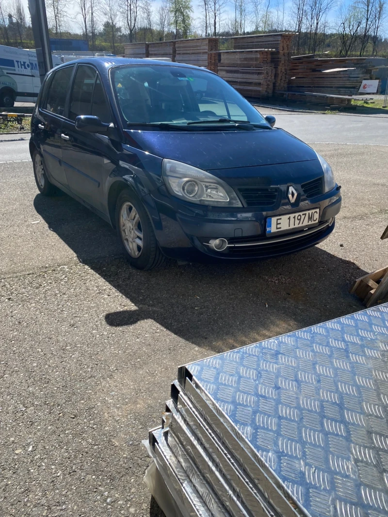 Renault Scenic, снимка 9 - Автомобили и джипове - 49537615