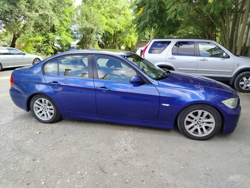 BMW 318 E90, снимка 4 - Автомобили и джипове - 52530582