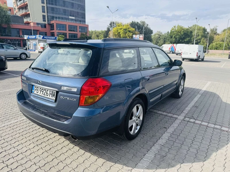 Subaru Outback 3.0 H6 , снимка 2 - Автомобили и джипове - 52633850