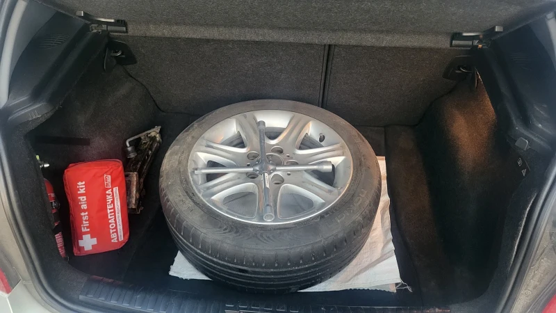 BMW 116 I, снимка 10 - Автомобили и джипове - 52425550