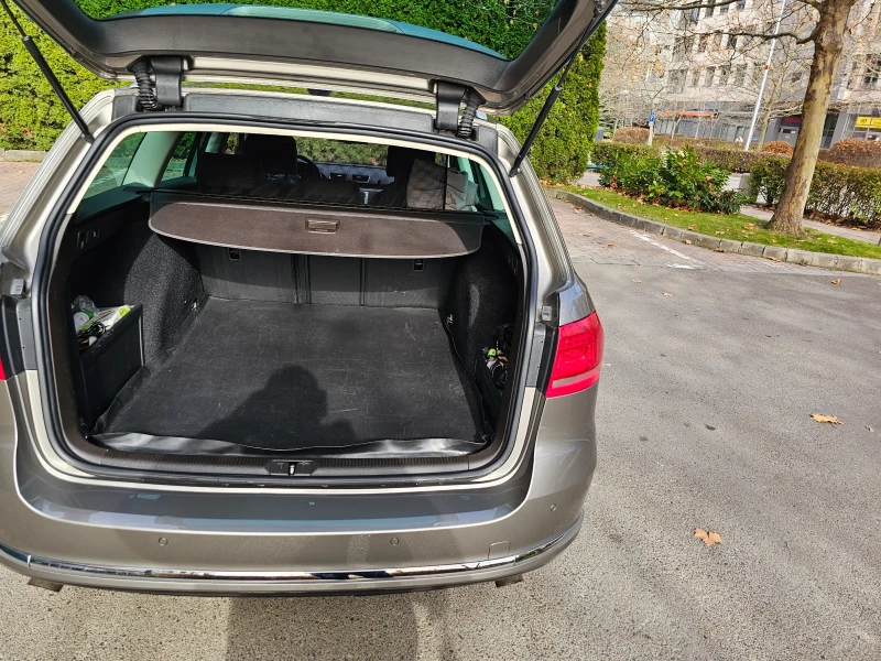 VW Passat Variant 2.0TDI Highline 4Motion DSG R-Line , снимка 15 - Автомобили и джипове - 52502103