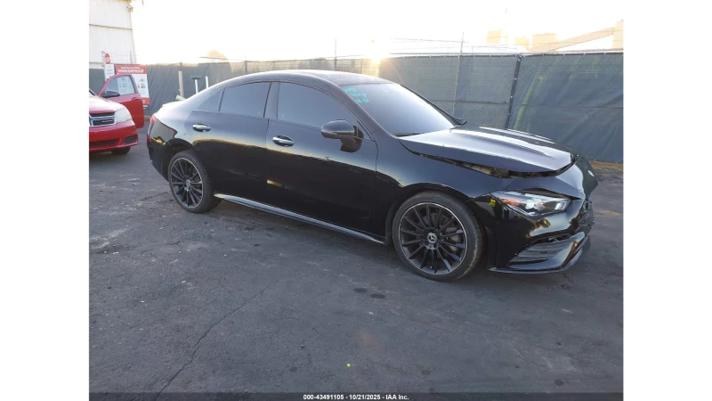 Mercedes-Benz CLA 250, снимка 13 - Автомобили и джипове - 52643790