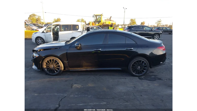 Mercedes-Benz CLA 250, снимка 4 - Автомобили и джипове - 52643790