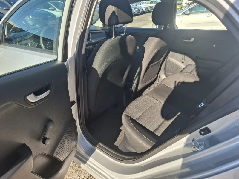 Kia Rio 1.2 cvvt Гаранция, снимка 7 - Автомобили и джипове - 52733659