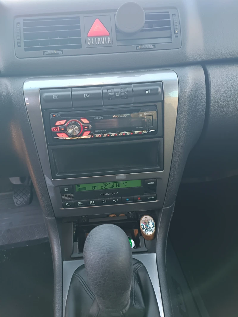 Skoda Octavia 1.9Tdi, снимка 15 - Автомобили и джипове - 53075309