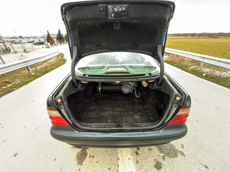 Mercedes-Benz CLK 200 kompressor ГАЗ/БЕНЗИН , снимка 3 - Автомобили и джипове - 53133806