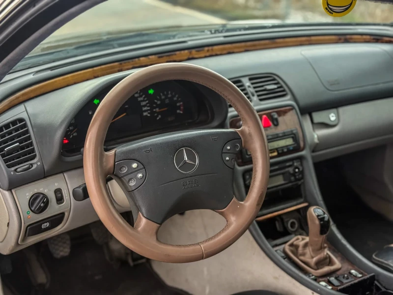 Mercedes-Benz CLK 200 kompressor ГАЗ/БЕНЗИН , снимка 8 - Автомобили и джипове - 53133806