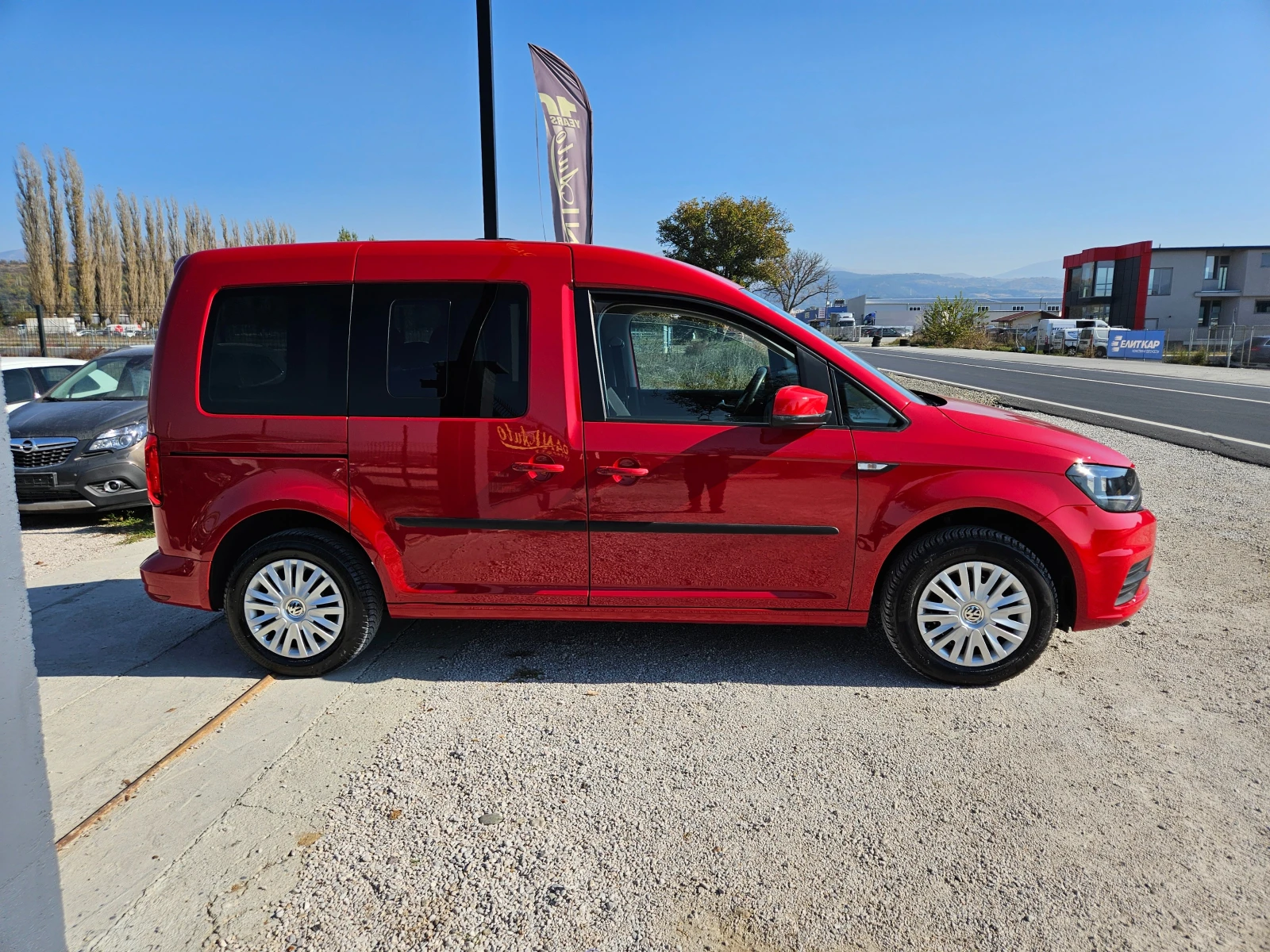 VW Caddy 2.0TDI EURO6 - изображение 7