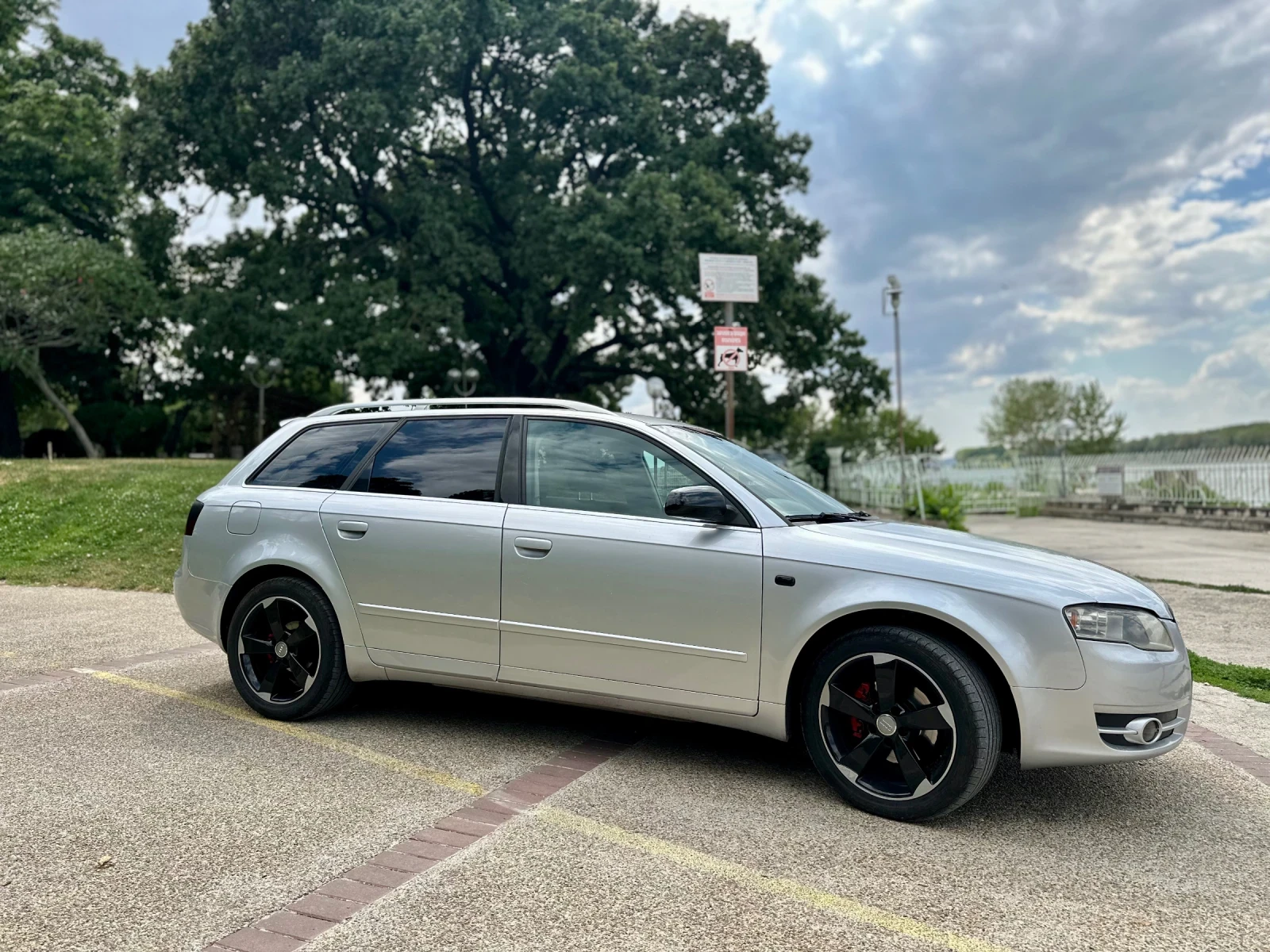 Audi A4 2.0 TDI Автоматик - изображение 4