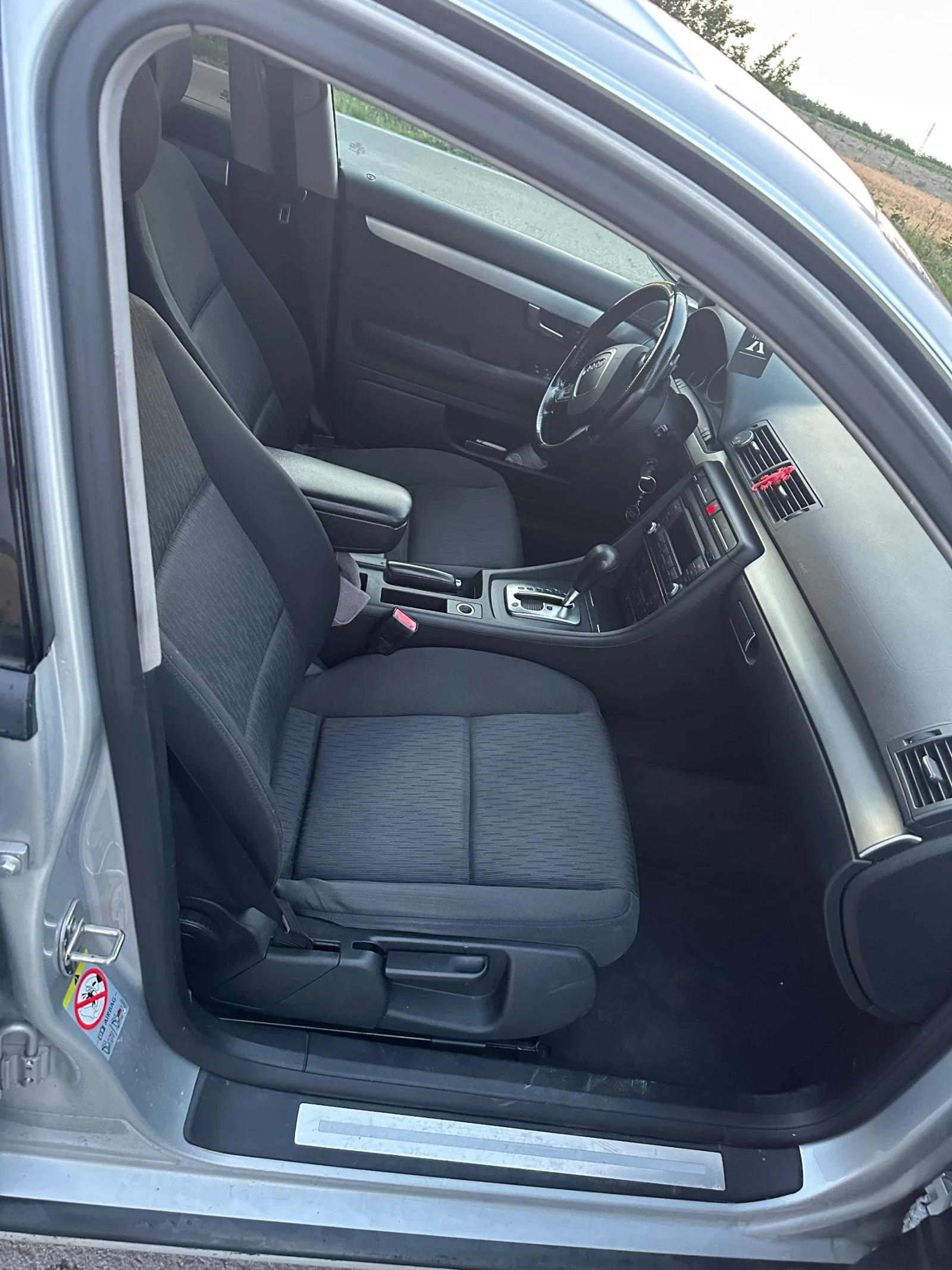 Audi A4 2.0 TDI Автоматик - изображение 10