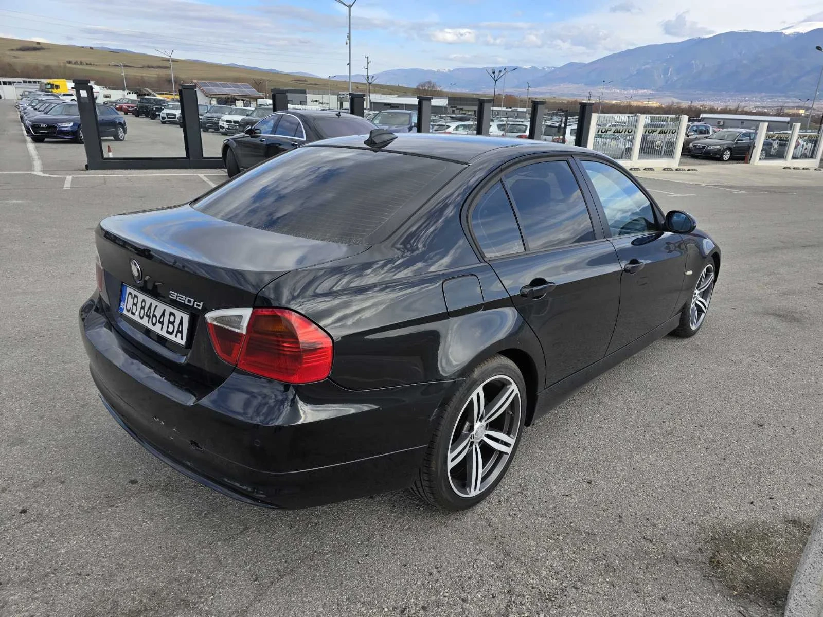 BMW 320 320d - изображение 4