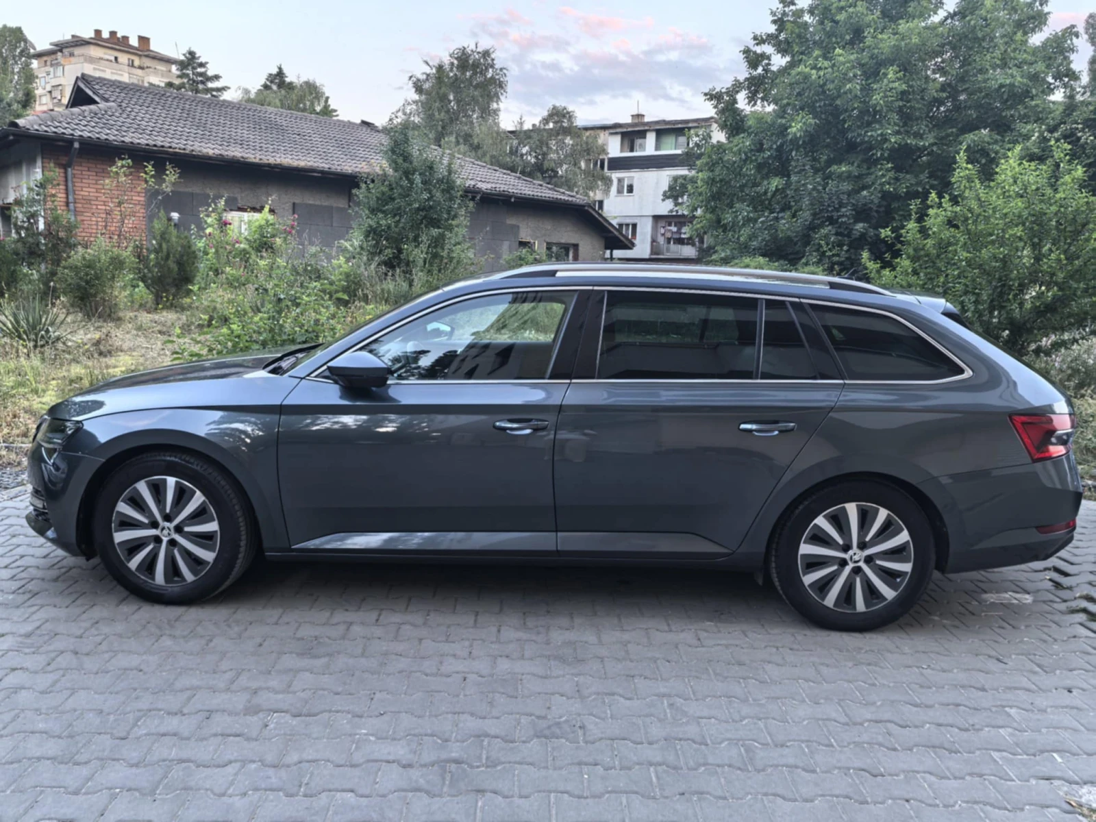 Skoda Superb  - изображение 2