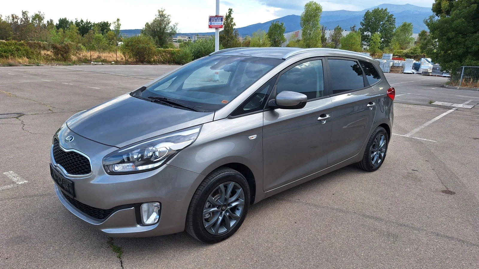 Kia Carens 1.6-135. 7-.- | Mobile.bg   1