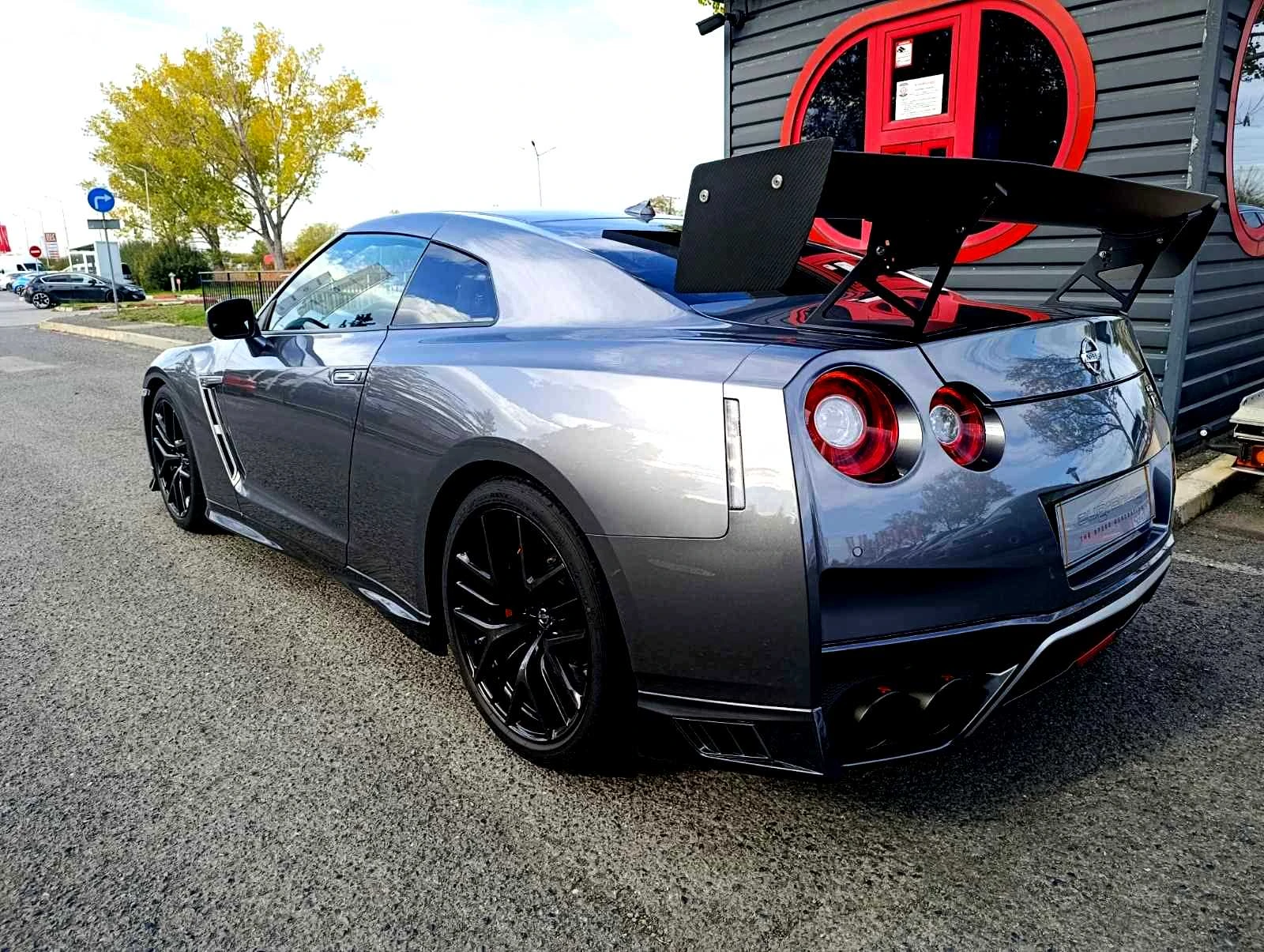 Nissan Gt-r Сервизна история! Пробег само 42 800 км! - изображение 5